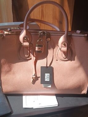 Elegant Blush Pink Structured Satchel - Designer Style